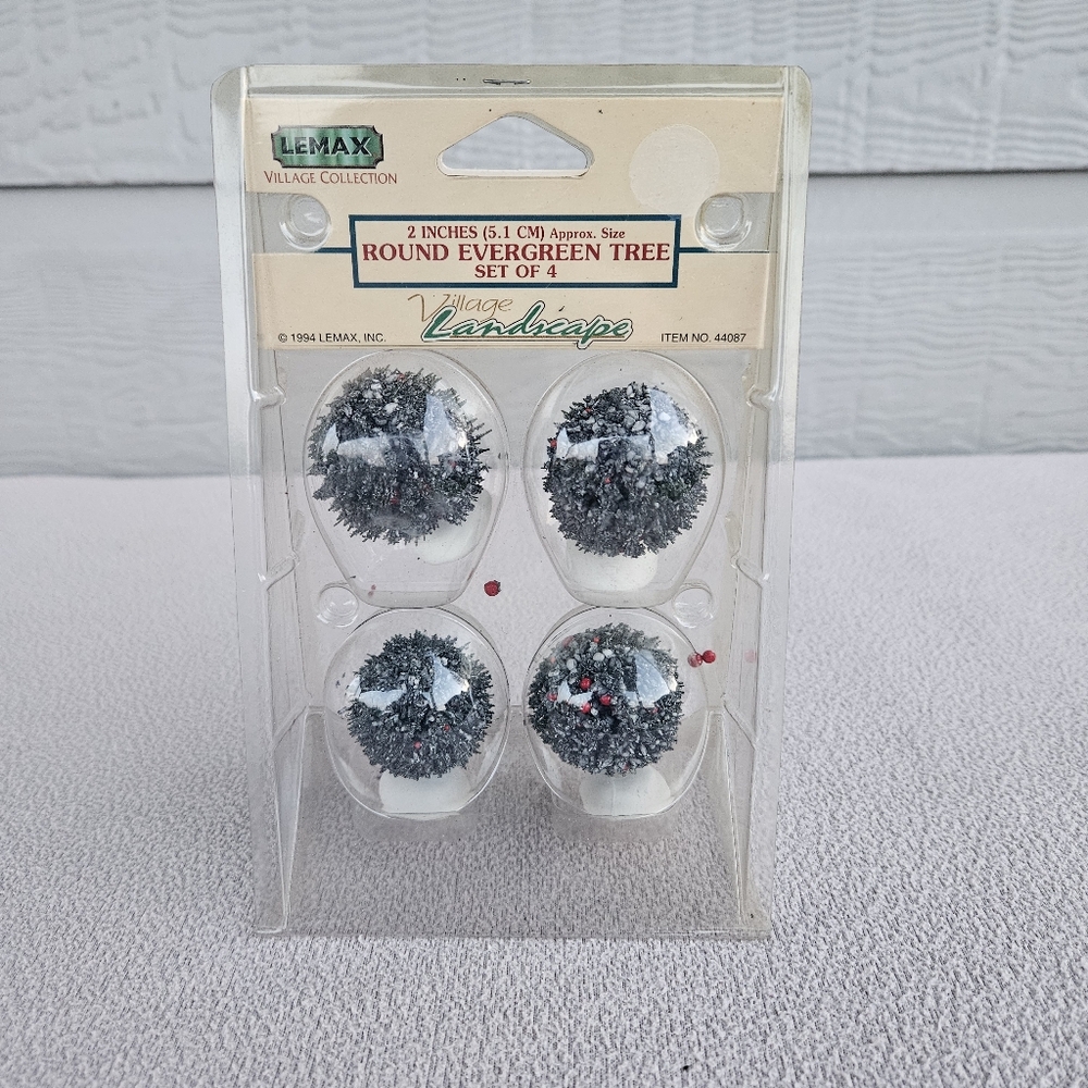 Lemax Christmas Village Collection Round Evergreen Trees Landscape #44087